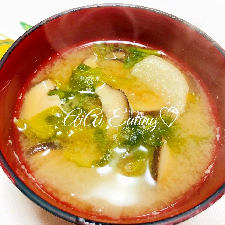 簡単汁物 かぶと椎茸の味噌汁 レシピ 作り方 By あいあい 楽天レシピ 簡単汁物 かぶと椎茸の味噌汁 レシピ 作り方 By あいあい 楽天レシピ